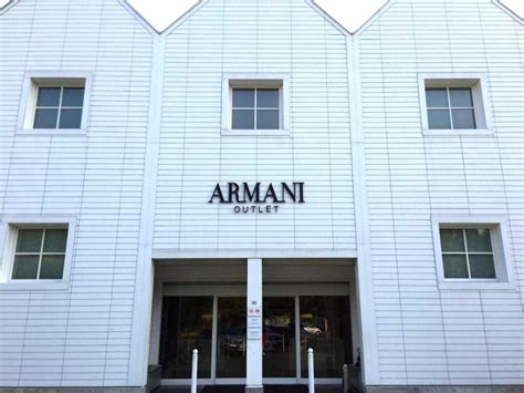 armani factory outlet como italy